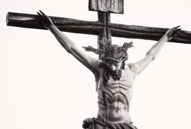 grayscale-photo-of-the-crucifix-977659